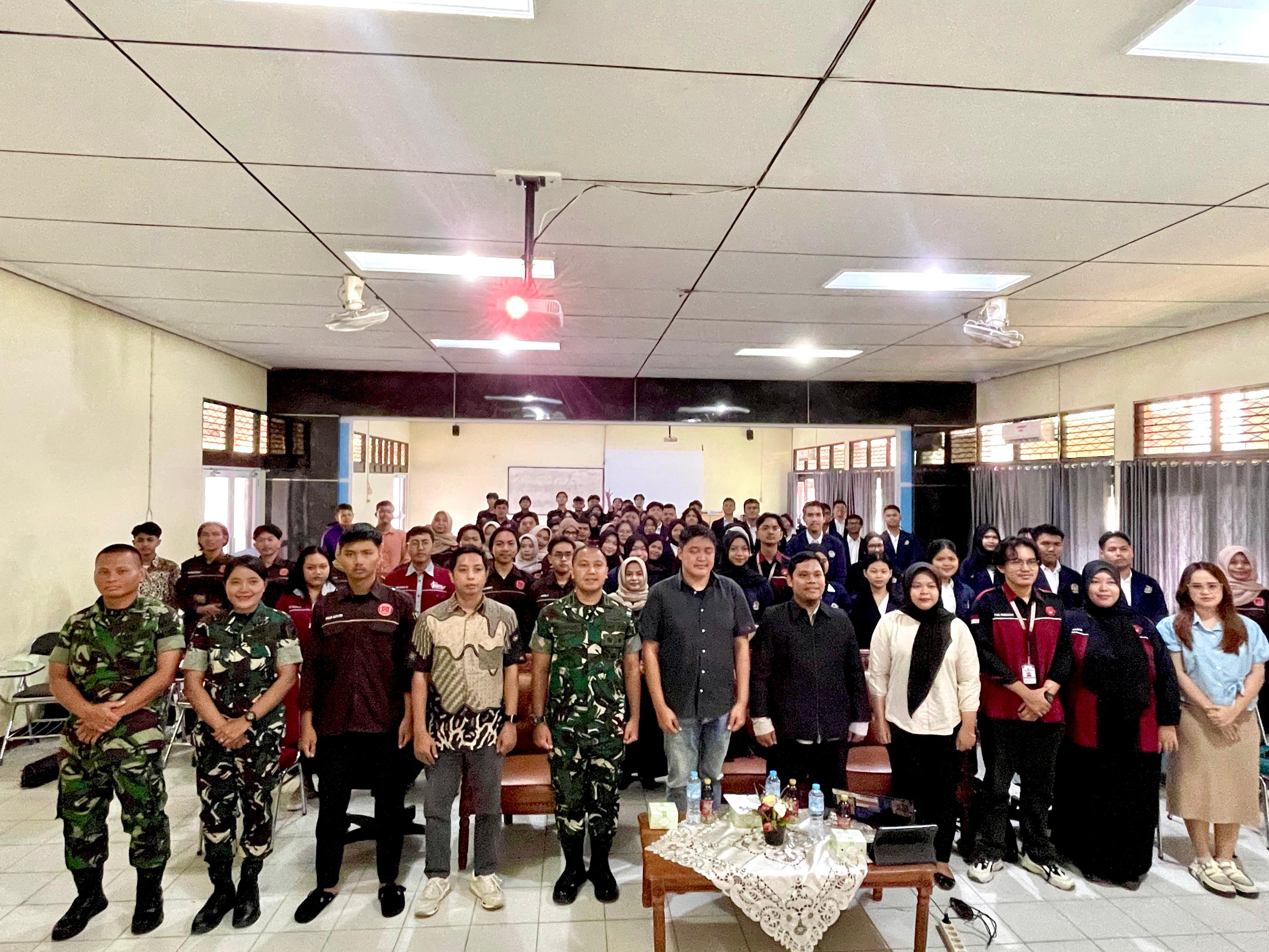 PA Pontianak Dorong Mahasiswa Melek Digitalisasi Peradilan lewat Seminar SIPP & e-Court